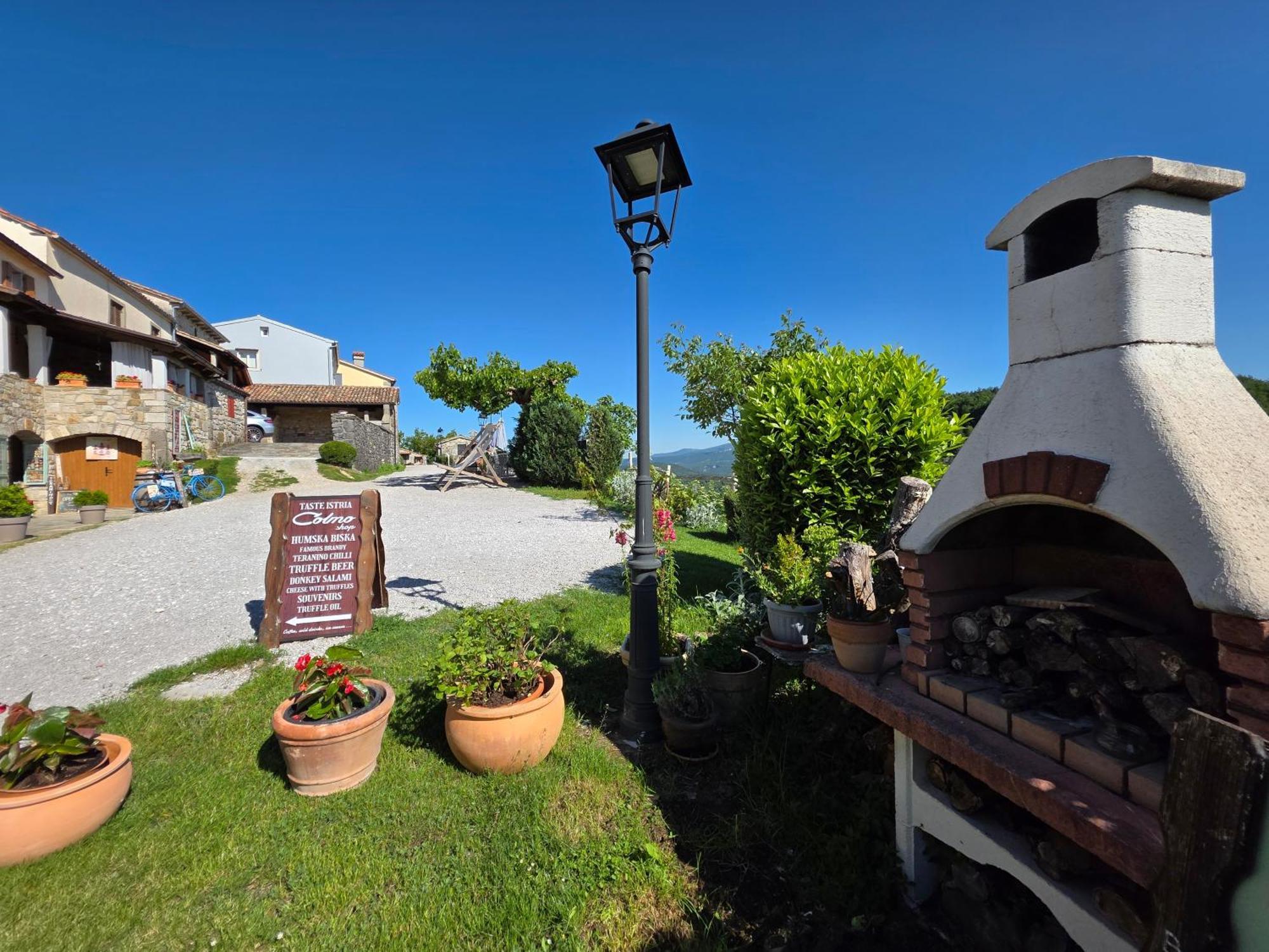 Apartment Hum-The Smallest Town In The World Zewnętrze zdjęcie